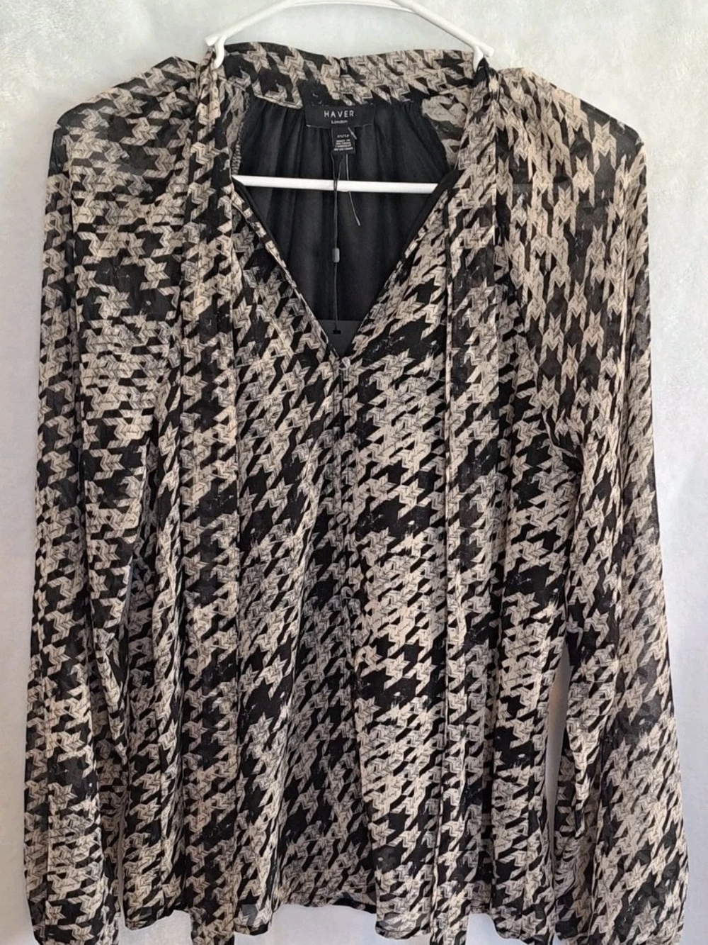 Haver London Black and Cream Houndstooth V-Neck Blouse Sz XS